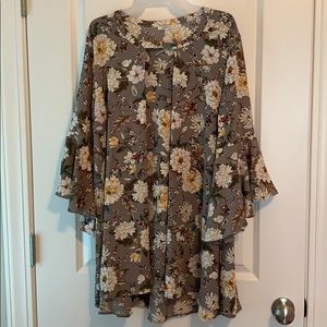 Boutique Keyhole Tunic